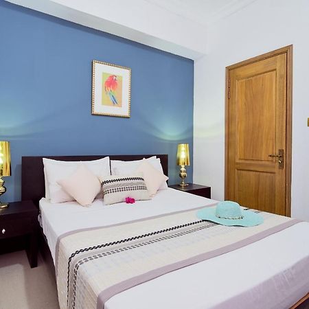 Bur Nas Beach Luxury Suite Pereybere Beach Extérieur photo
