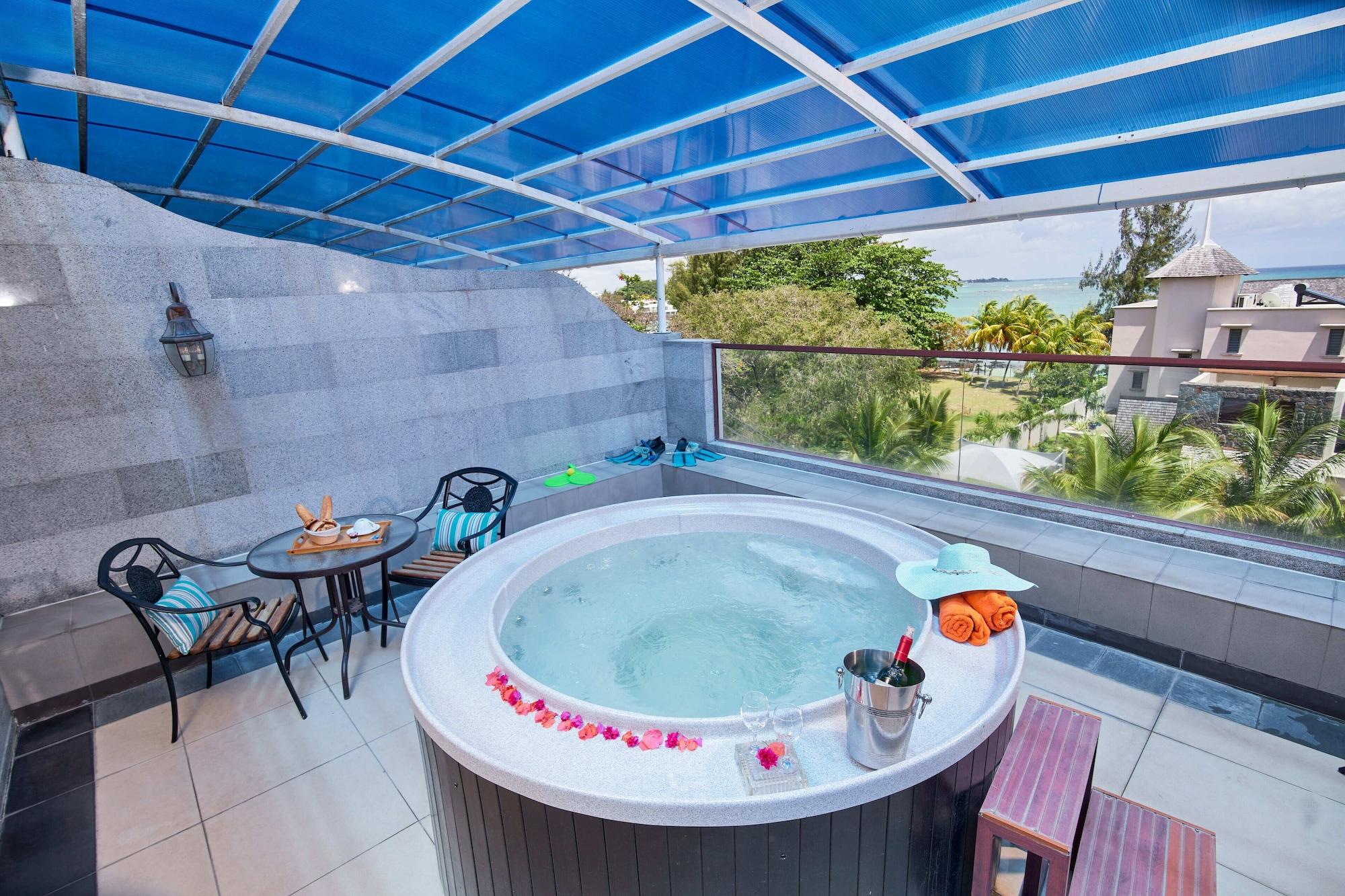 Bur Nas Beach Luxury Suite Pereybere Beach Extérieur photo