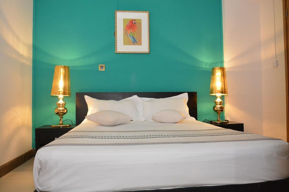Bur Nas Beach Luxury Suite Pereybere Beach Extérieur photo